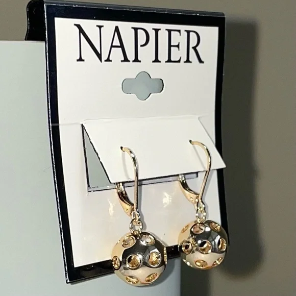 Napier Pickleball Drop Earrings - Gold toned- NWT - Picture 4 of 9